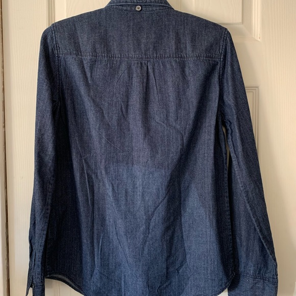 2 beautiful J.Crew denim shirts. - Picture 2 of 7